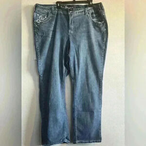 Lane Bryant Woman’s straight leg embroidered pockets size 28